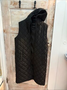 Long puffer vest Sleeveless coat with hood